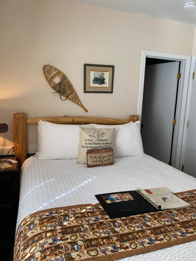The Bent Elbow Hotel Silverton 外观 照片